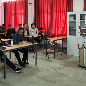 10��20��ɽ�|���x���ؙC(j��)е���޹�˾�e�k���p���T(m��n)ʽ��ץ�����ؙC(j��)������Ӗ(x��n)�n��