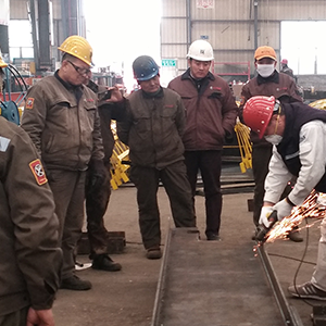 ɽ�|���x���ؙC(j��)е���޹�˾���������a(ch��n)Ʒ�|(zh��)������Ƹ��(zhu��n)�����F(xi��n)��(ch��ng)ָ��(d��o)